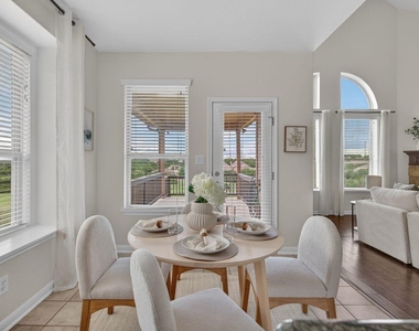 700 Ledge Stone Dr - Photo Thumbnail 13