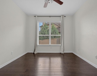 700 Ledge Stone Dr - Photo Thumbnail 17