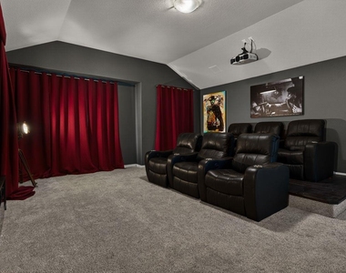 700 Ledge Stone Dr - Photo Thumbnail 18