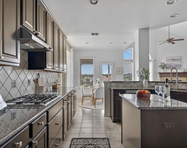 700 Ledge Stone Dr - Photo Thumbnail 10