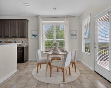 700 Ledge Stone Dr - Photo Thumbnail 12