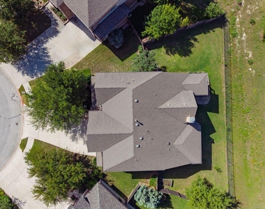 700 Ledge Stone Dr - Photo Thumbnail 32