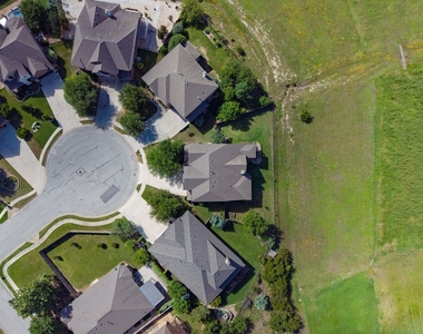 700 Ledge Stone Dr - Photo Thumbnail 31