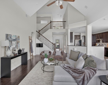 700 Ledge Stone Dr - Photo Thumbnail 7