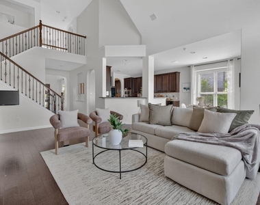 700 Ledge Stone Dr - Photo Thumbnail 4