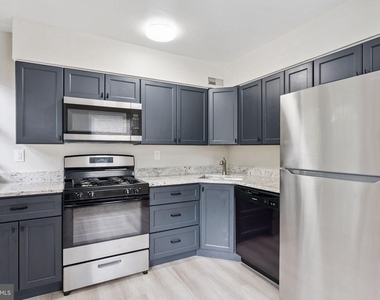6226 Woodcrest Avenue - Photo Thumbnail 14