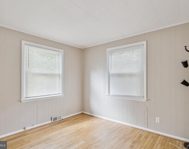 6226 Woodcrest Avenue - Photo Thumbnail 23