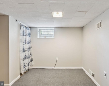 6226 Woodcrest Avenue - Photo Thumbnail 40