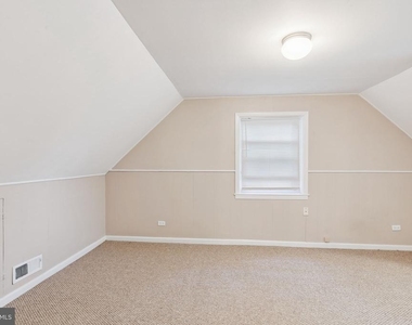 6226 Woodcrest Avenue - Photo Thumbnail 32