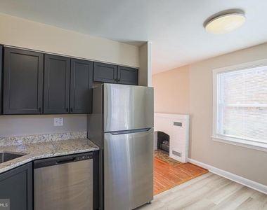 6226 Woodcrest Avenue - Photo Thumbnail 12