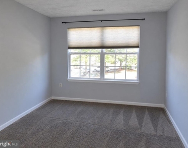 40 Ironstone Court - Photo Thumbnail 14