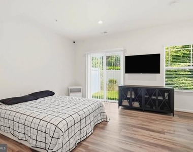 205 Jenkins Way - Photo Thumbnail 29