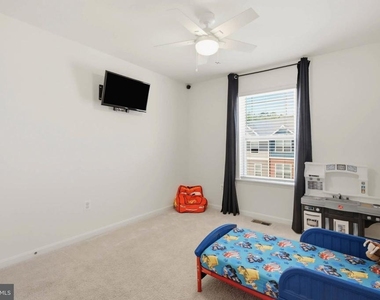 205 Jenkins Way - Photo Thumbnail 25