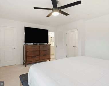 205 Jenkins Way - Photo Thumbnail 18