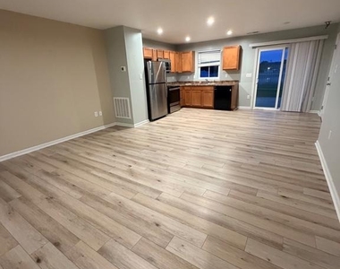36432 Carriage Walk Lane - Photo Thumbnail 5