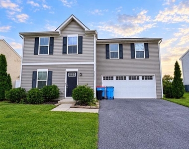 36432 Carriage Walk Lane - Photo Thumbnail 1