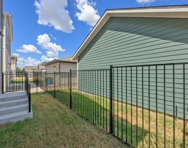 9105 Hamadryas Dr - Photo Thumbnail 25