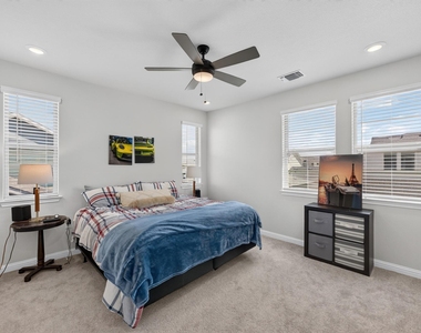 9105 Hamadryas Dr - Photo Thumbnail 13