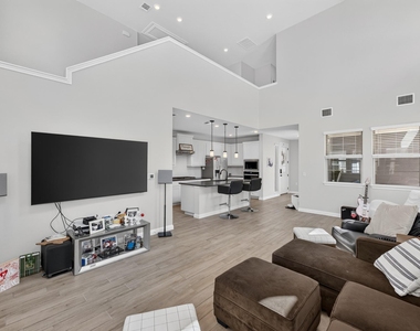 9105 Hamadryas Dr - Photo Thumbnail 9