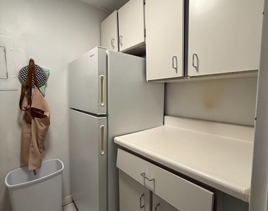 2141 Nw I Street Nw - Photo Thumbnail 9