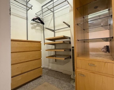 2141 Nw I Street Nw - Photo Thumbnail 5