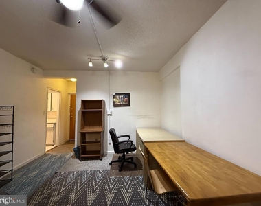 2141 Nw I Street Nw - Photo Thumbnail 1