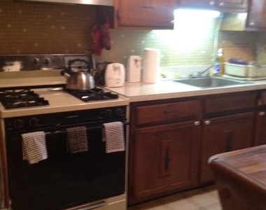44 Girard Street Ne - Photo Thumbnail 2
