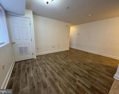 4110 Ames Street Ne - Photo Thumbnail 1