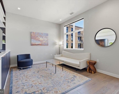 646 H Street Ne - Photo Thumbnail 13