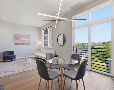 646 H Street Ne - Photo Thumbnail 6