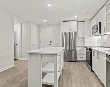 4000 Wisconsin Avenue Nw - Photo Thumbnail 28
