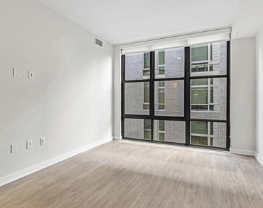 4000 Wisconsin Avenue Nw - Photo Thumbnail 40