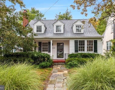 4215 Chesapeake Street Nw - Photo Thumbnail 34