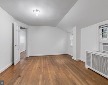 4215 Chesapeake Street Nw - Photo Thumbnail 20