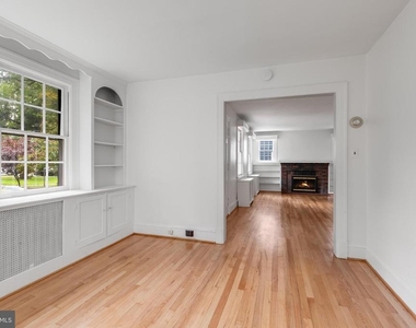 4215 Chesapeake Street Nw - Photo Thumbnail 8