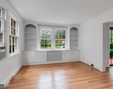 4215 Chesapeake Street Nw - Photo Thumbnail 6