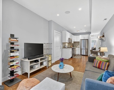 611 2nd Street Ne - Photo Thumbnail 5