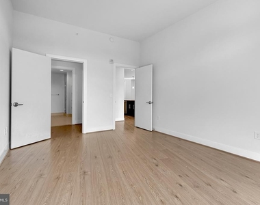 880 New Jersey Avenue Se - Photo Thumbnail 18