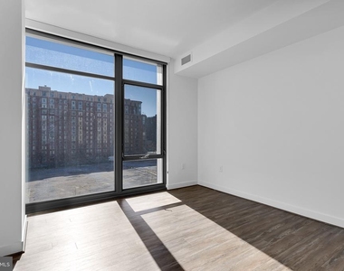 150 I Street Se - Photo Thumbnail 8