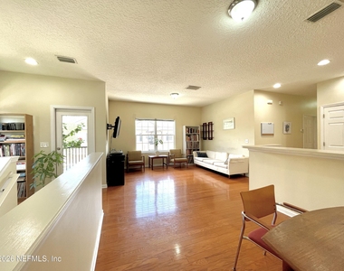 12301 Kernan Forest Boulevard - Photo Thumbnail 5
