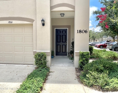12301 Kernan Forest Boulevard - Photo Thumbnail 2