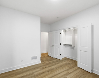 4739 S Indiana Avenue - Photo Thumbnail 16
