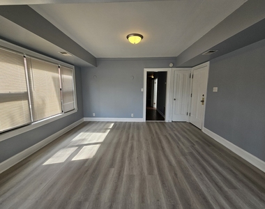 6604 Roosevelt Road - Photo Thumbnail 5