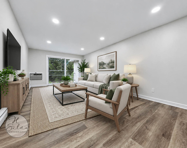 131 W Ellis Avenue - Photo Thumbnail 3