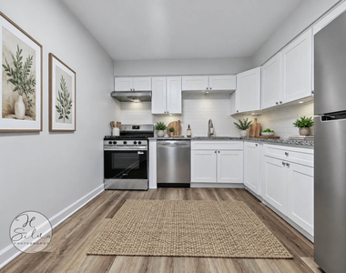 131 W Ellis Avenue - Photo Thumbnail 5