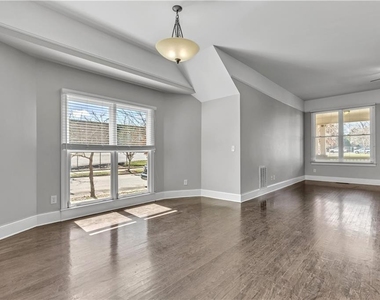 94 Lucy Street Se - Photo Thumbnail 14