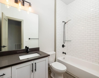 764 Memorial Drive Se - Photo Thumbnail 14