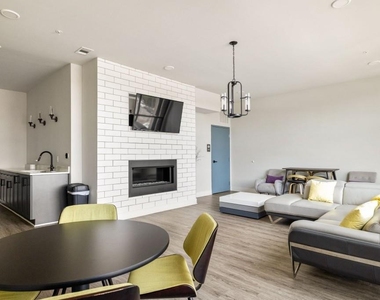 764 Memorial Drive Se - Photo Thumbnail 20