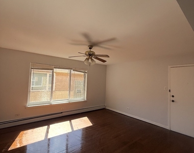 12448 Fairview Avenue - Photo Thumbnail 2
