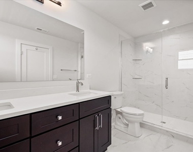 2314 W Arthur Avenue - Photo Thumbnail 9